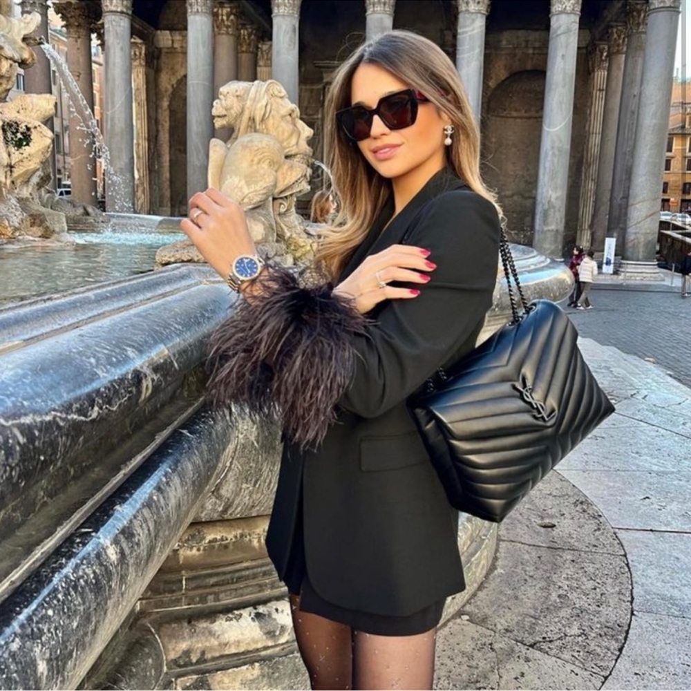 ZARA BLACK STRAIGHT CUT FEATHER BLAZER
